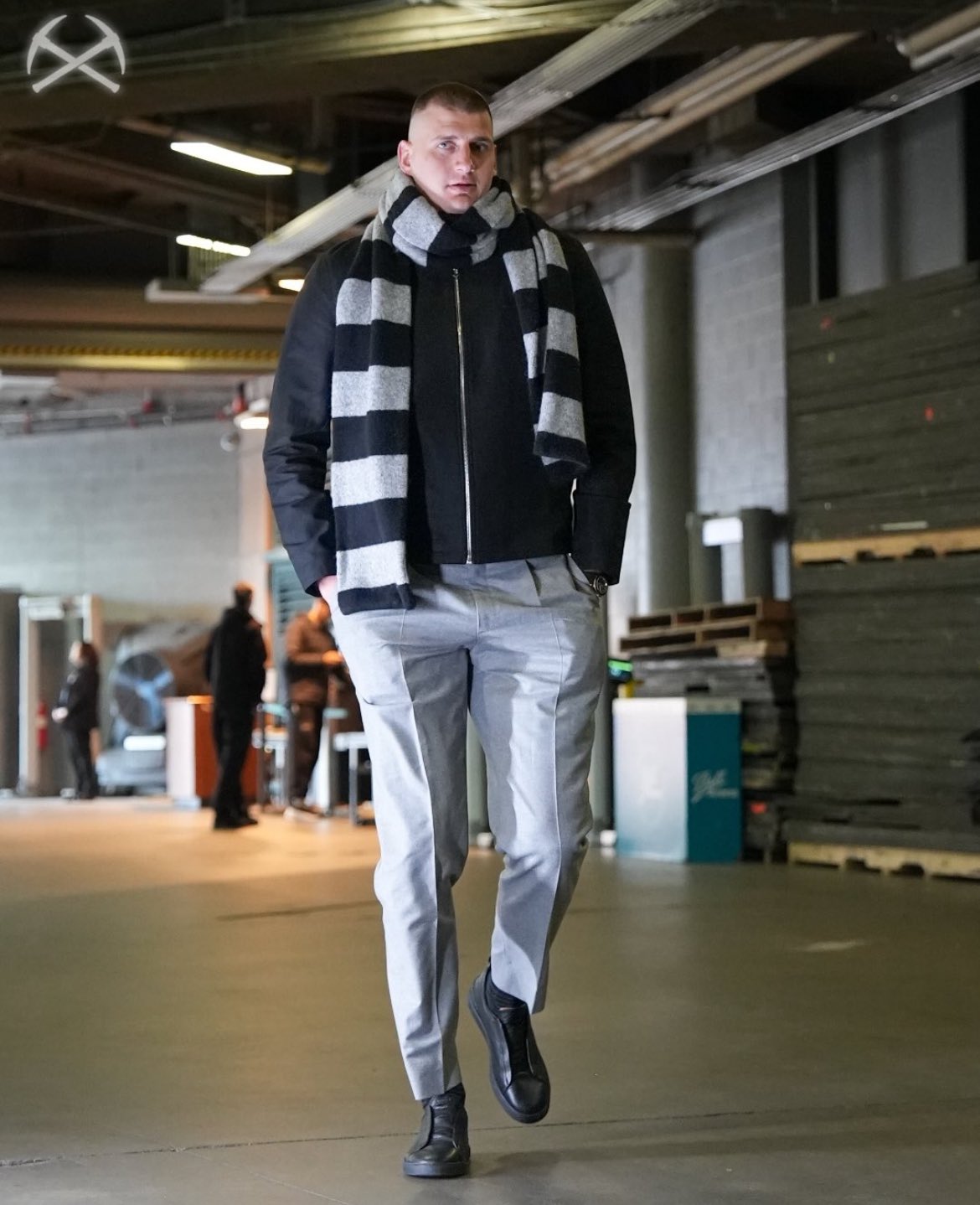 NBA偷走的不是月亮，而是湖人迷的希望！Jokic 完美還原《神偷奶爸》