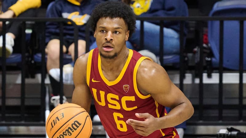 NBA／湖人球隊打算實現詹姆斯家族的夢想，將選進 Bronny James「父子同隊」！
