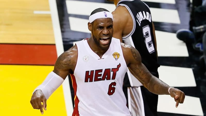 NBA／詹皇對於從沒拿過 DPOY 感到訝異：「簡直太沒道理！」